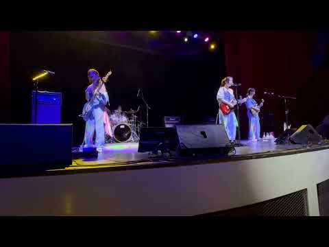 QWER REBOUND fancam (60FPS) 20251111 2025 QWER First World Tour Rockation Fort Worth