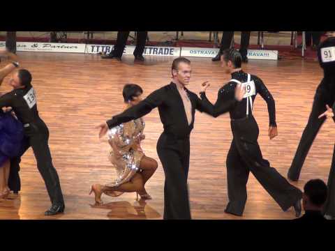 Grand Slam Latin 2011: David Riegler - Julia Jussel - Rumba 1. Round
