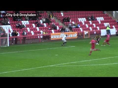 Gloucester City v Droylsden FC - 1st Half Highlights