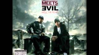 09-Royce Da 5′9″ Ft. Eminem - Loud Noises (Prod. by Mr. Porter) album Bad meets evil 2011.wmv