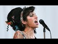 Amy Winehouse - Wake Up Alone