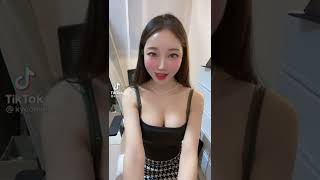 【TikTok】おっぱいアングル