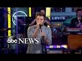 Brett Eldredge Performs 'Lose My Mind' Live