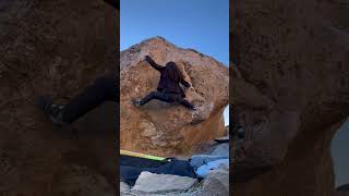 Video thumbnail of Froz, V7. Happy Boulders