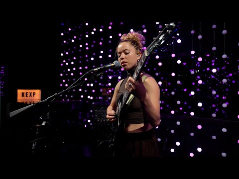 Nilüfer Yanya - Full Performance (Live on KEXP)