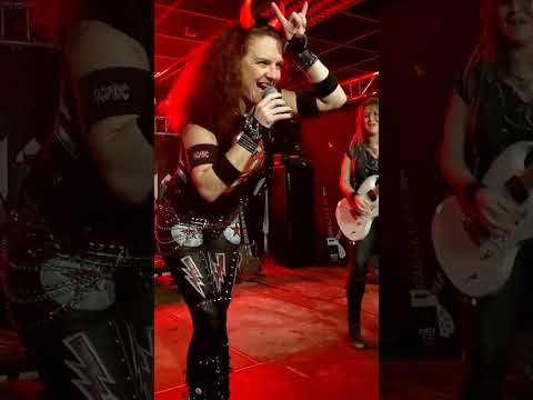 AC/DC Cover by Black Rosie - Highway To Hell in Wolfenbüttel 2022