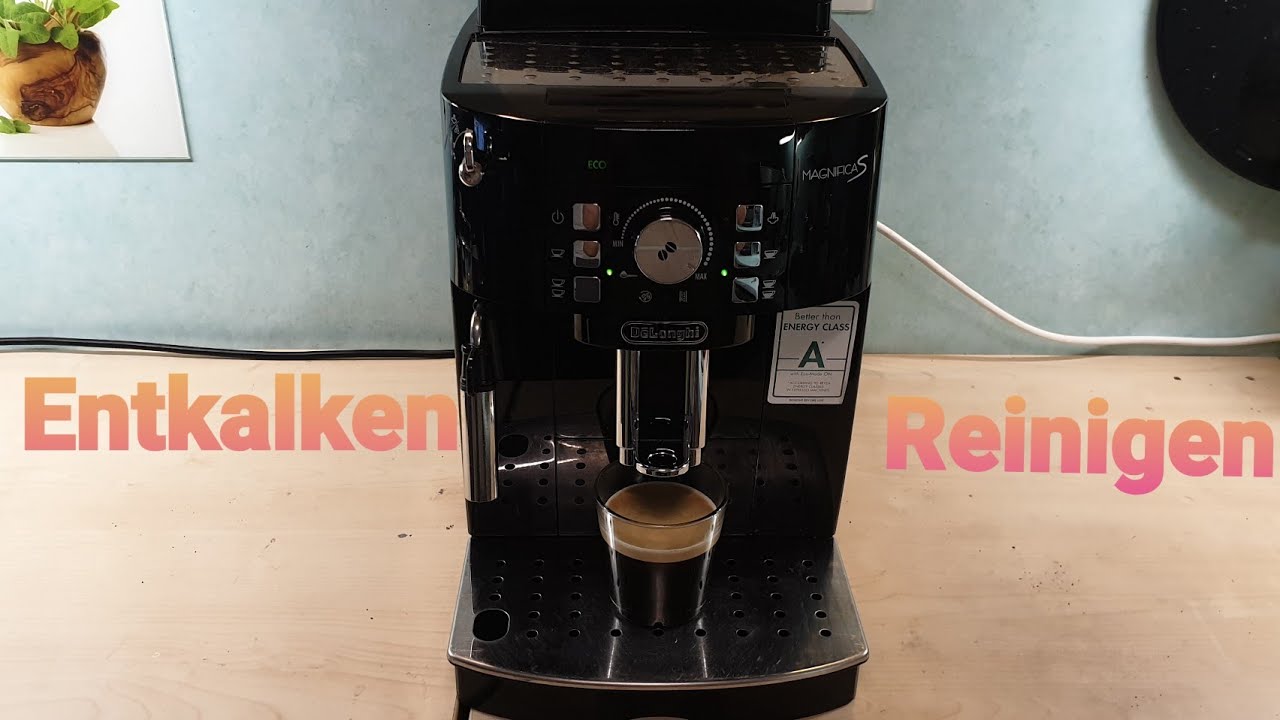 Delonghi Magnifica Entkalken und Reinigen damit der Kaffee lange gut bleibt. Crema oder Wässrig uvm.