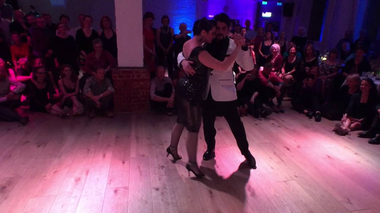 Ariadna Naveira y Fernando Sanchez 15 years el abrazo Hamburg Trago Amargo