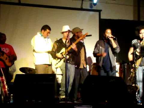 Dj Hum, Motirô, Tio Fresh e Markko Mendes no Stage Urbano