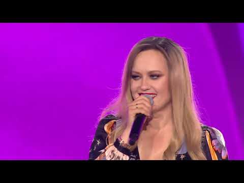 Intars Busulis un Agnese Rakovska - “Kamēr” (Zelta Mikrofona Laureātu koncerts 2022)