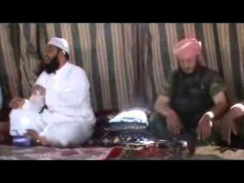 جثمان الشيخ أبو عبدالله محمد العطيه أحد عناصر لواء أهل الأثر في ريف دير الزور