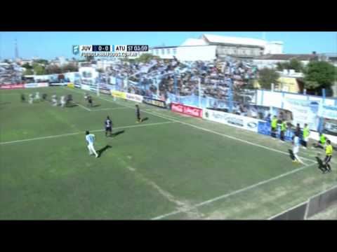 ...y ahora salvó su arco. Juventud U. 0 - Atl. Tucumán 0. Fecha 12. B Nacional 2015. FPT.