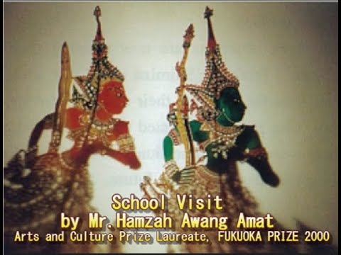 画像：School visit by Mr. Hamzah Awang Amat, Arts and Culture Prize laureate, Fukuoka Prize 2000