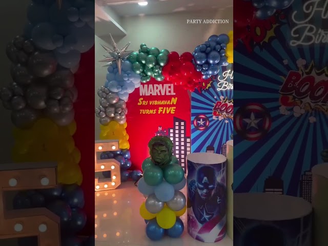Vídeo relacionado con Disney - Set fiesta cumpleaños infantil Avengers, Decoración cumpleaños superhéroes, Vajilla desechable infantil, 64 piezas (vasos, servilletas, platos, banderines, globos, invitaciones) (71997)