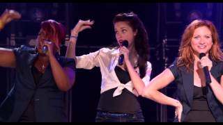 Pitch Perfect - Final Scene - (Price Tag /Don&#39;t You Forget About Me /Give me Everything)