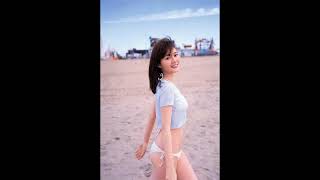 生田絵梨花　　グラビア水着画像