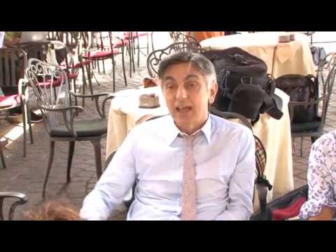 Vincenzo Salemme sul set torinese dei fratelli Vanzina