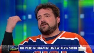 Download lagu Kevin Smith defends his gay brother mp3 Download lagu Kevin Smith defends his gay brother mp3