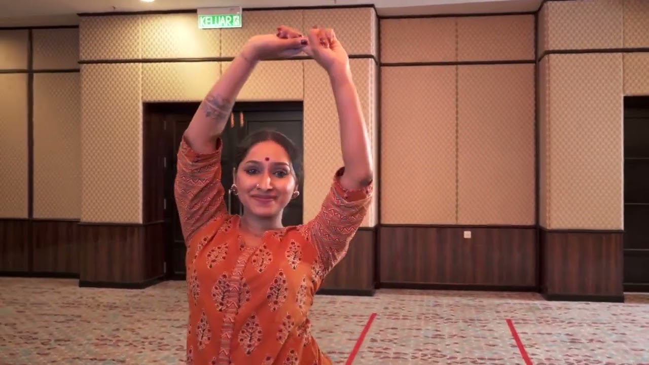 Bollywood Dance Chaka Chak