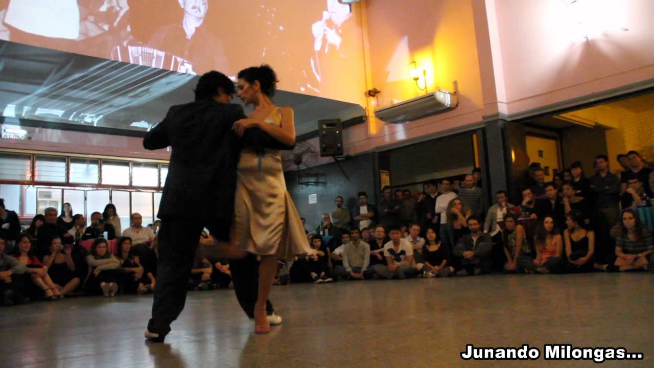 GASTON TORELLI Y MOIRA CASTELLANO en Viva la Pepa 04/04