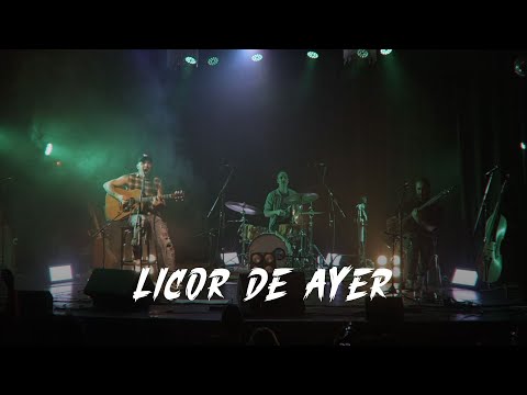 Licor de ayer - La Mono acústico en Club Lucille