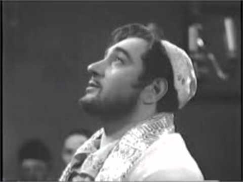 Cantor Moshe  Oysher- Drei Dreidel Yiddish