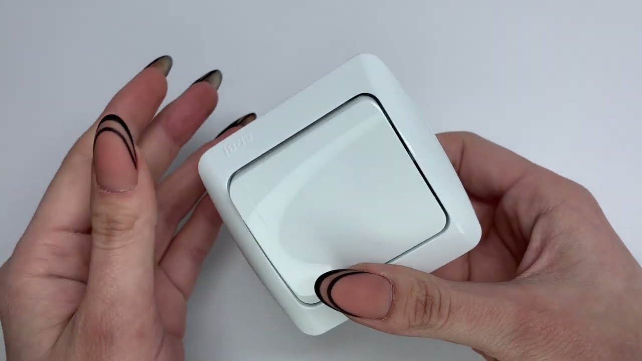 Выключатель El-BI Alsu одноклавишный накладной белый IP20 (504-010200-200)