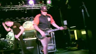 Close Your Eyes - Intro + Digging Graves (LIVE HQ)