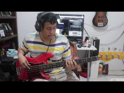 QUEEN - 'Bicycle Race' bass cover w/ Squier CV '60s Precision Bass