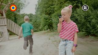 Siem en Juul zoeken de beste verstopplek | Op de camping | Kindertijd KRO-NCRV