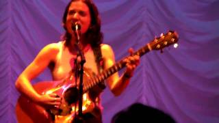 Ani DiFranco Santa Cruz 10-13-09 Mariachi