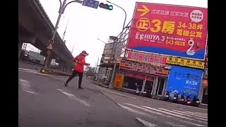 出事了阿嬤