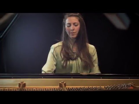 Agapi plays Danzas Argentinas by A. Ginastera Op.2 - Nr.3 / feat. dance!