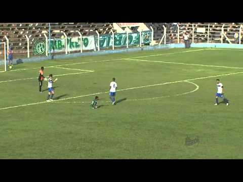 Jogo Entre Monte Azul E Guarani Tem Lances Curiosos