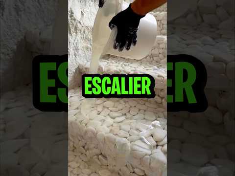 Votre mère installe un nouvel escalier chez vous. Lequel choisiriez-vous ? 🛝😰 #shorts #viral