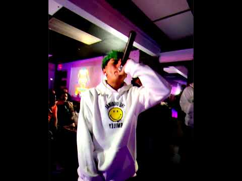 SweyDiaz- Champagne Party en vivo 12/21