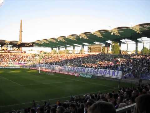 Ujpest vs. Ferencvaros 03.10.2009 - Vereinshymne
