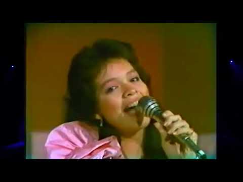 Sandra Croes  "Navidad na Aruba"