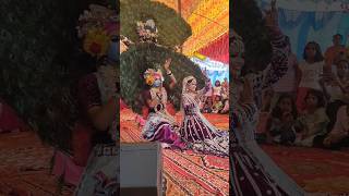 Download lagu Radha Krishna Ji ki Jhanki Kitni Sundar hai mp3