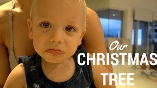 PUTTING UP OUR CHRISTMAS TREE | vlog