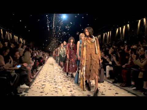 Clare Maguire "My Sweet Lord" live at the Burberry Womenswear A/W15 show