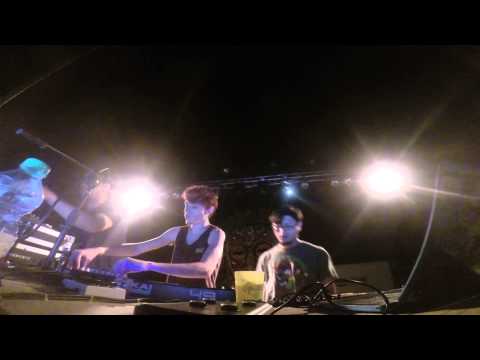 Mexican Stepper meets Digital Skankers