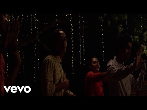 KmengKhmer - ហួច Houch [Official Music Video]