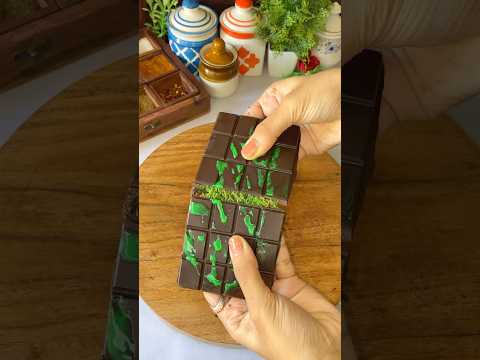 Dubai Viral Kunafa Chocolate🍫😋 | Kunafa Chocolate At Home🤩 #shorts #trending #kunafachocolate