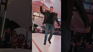 Noah steps up onto stage