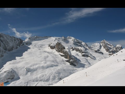 Descent from the top of Porta Vescovo to the Marmolada ski station - Dolomiti SuperSki