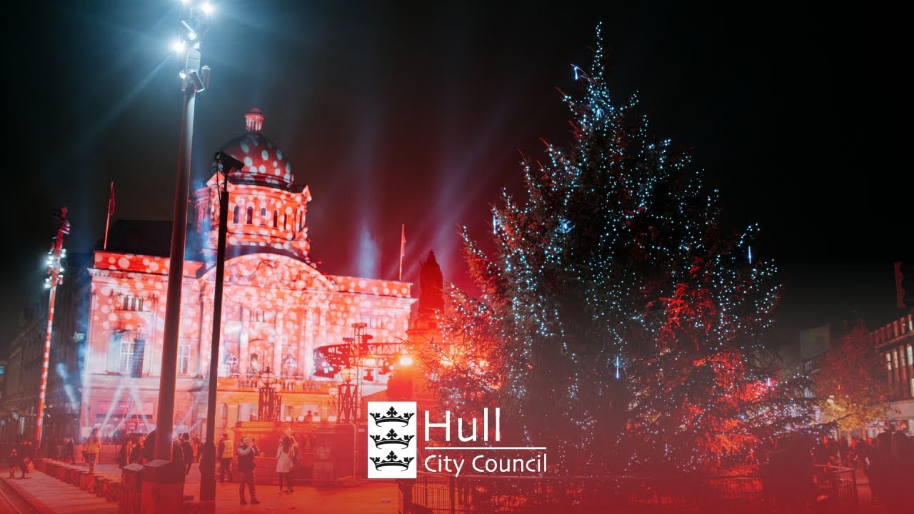 Hull's Christmas tree installation time-lapse