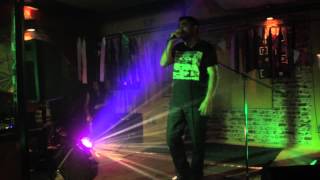 Lecho de rosas,Marcelo Barrios