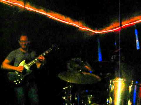 Zechs Marquise - Static Lovers live @ 1982 Bar 7/20/2012