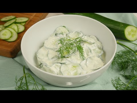 Gurkensalat mit Joghurt & Dill | cremig-frisches Salatdressing